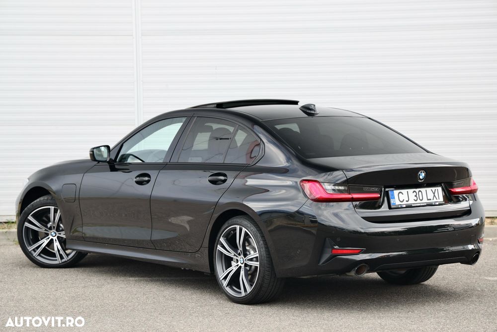 BMW Seria 3 330e xDrive AT PHEV - 11
