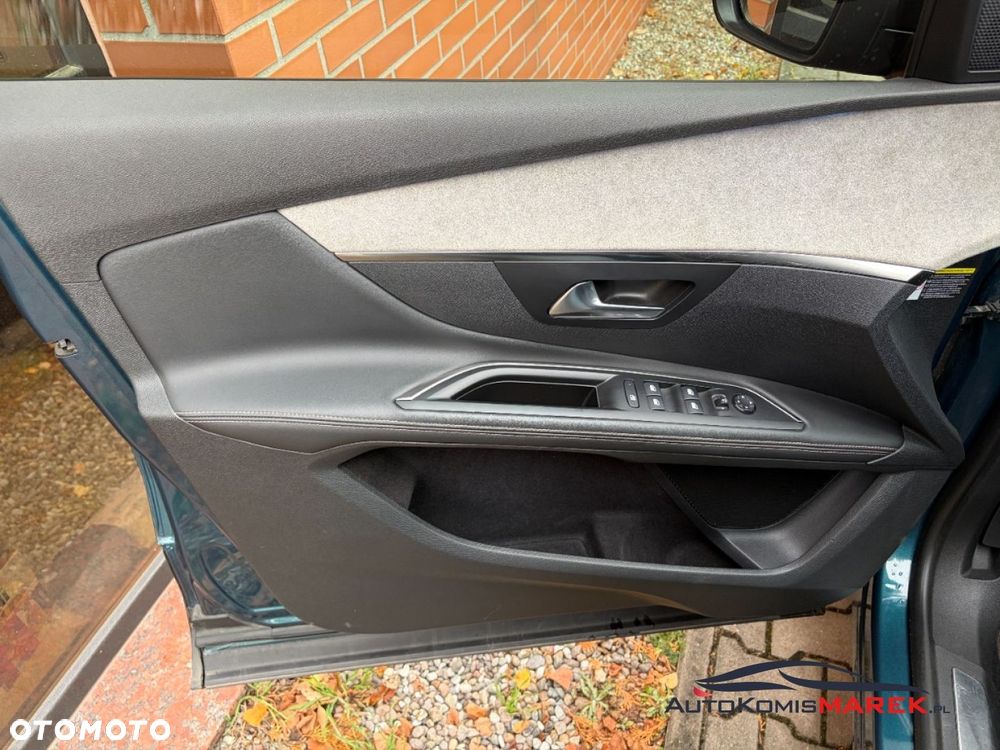 Peugeot 5008 - 24