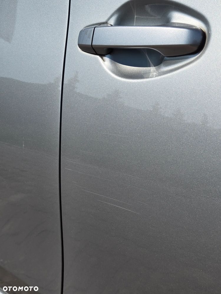Toyota Auris 1.6 Premium Comfort MS - 5