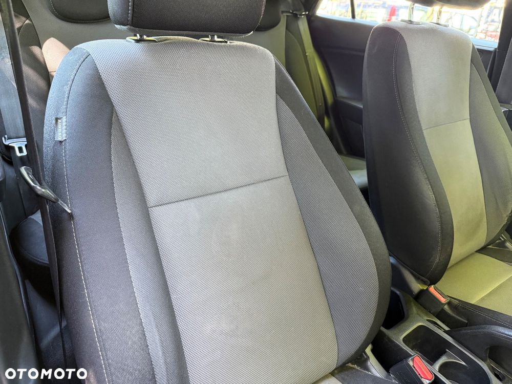 Hyundai i20 - 24