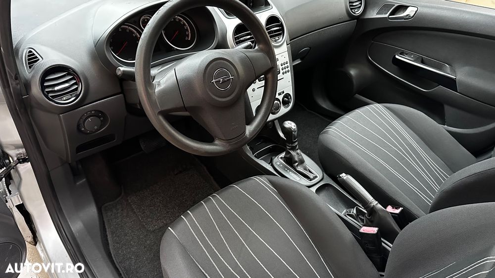 Opel Corsa 1.4 16V Automatik Edition - 15