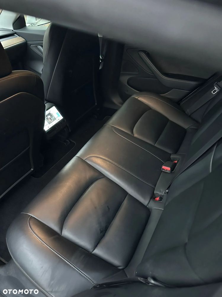 Tesla Model 3 - 16
