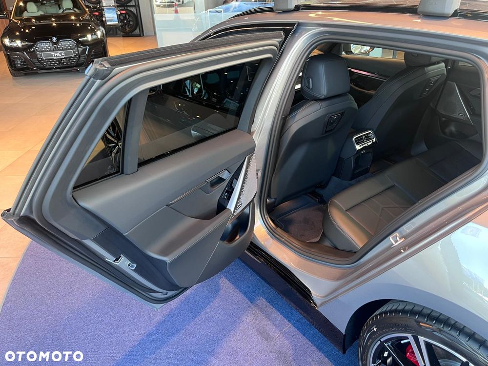 BMW Seria 5 520d xDrive mHEV M Sport - 22