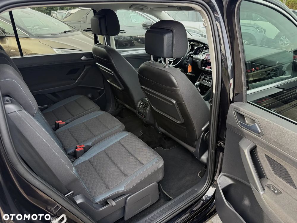 Volkswagen Touran 1.6 TDI SCR DSG IQ.DRIVE - 11