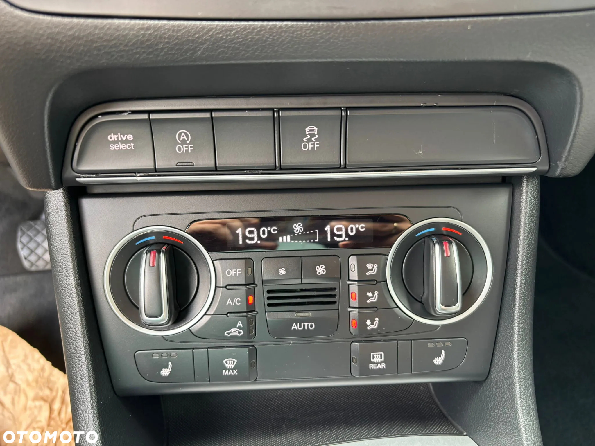 Audi Q3 2.0 TDI - 25