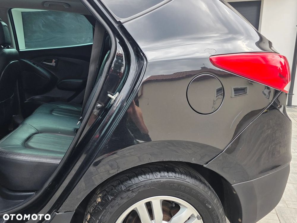 Hyundai ix35 2.0 CRDi 4WD Automatik Premium - 23