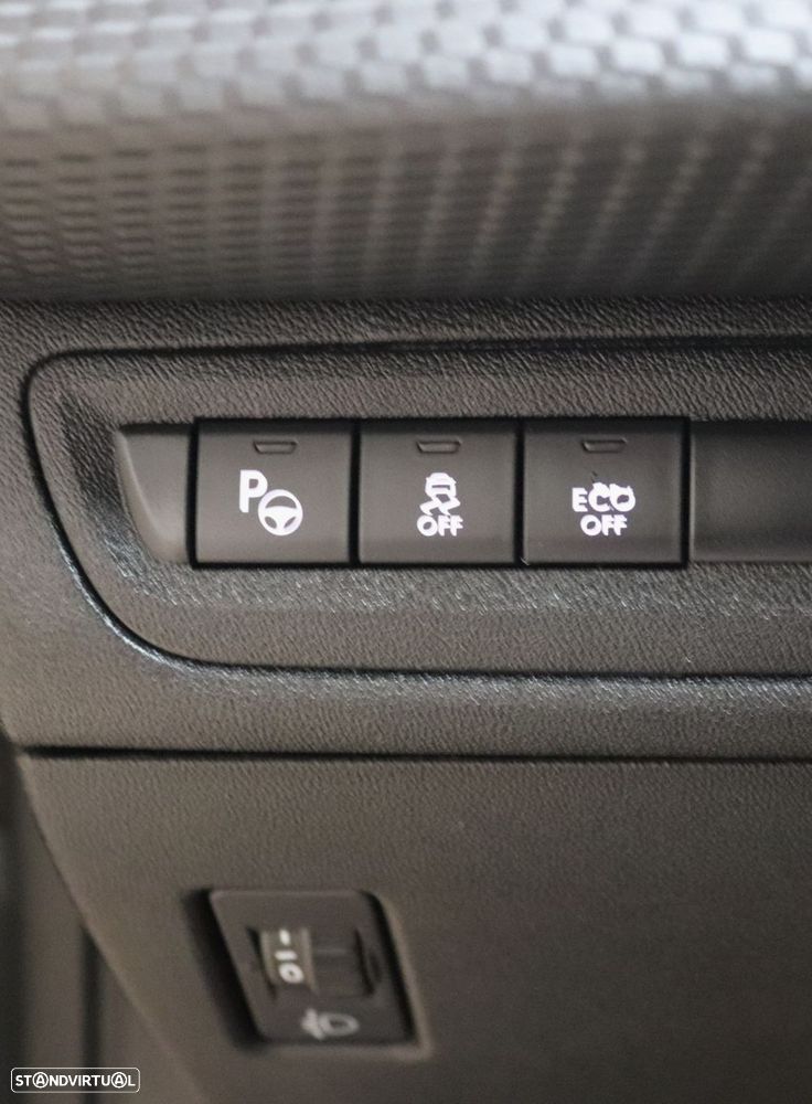 Peugeot 208 1.2 PureTech GT Line - 17