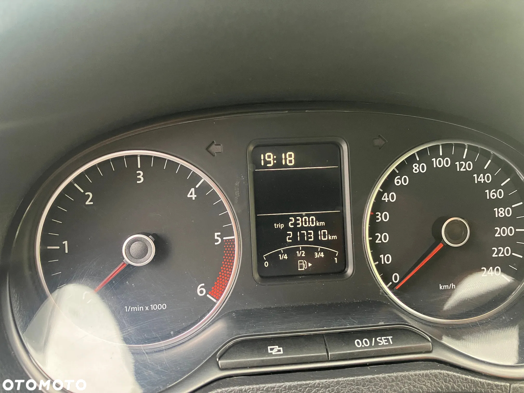 Volkswagen Polo 1.6 TDI DPF Comfortline - 16