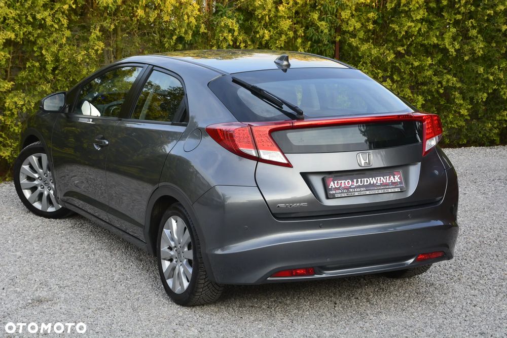 Honda Civic 1.8 Lifestyle - 16