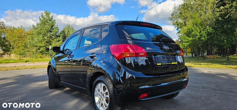 Kia Venga - 5