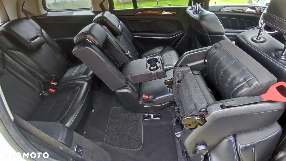 Mercedes-Benz GL 500 4-Matic - 32