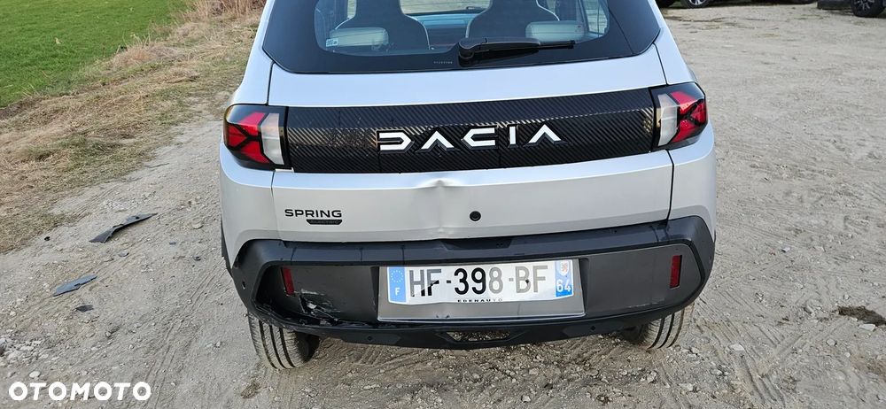 Dacia Spring - 11