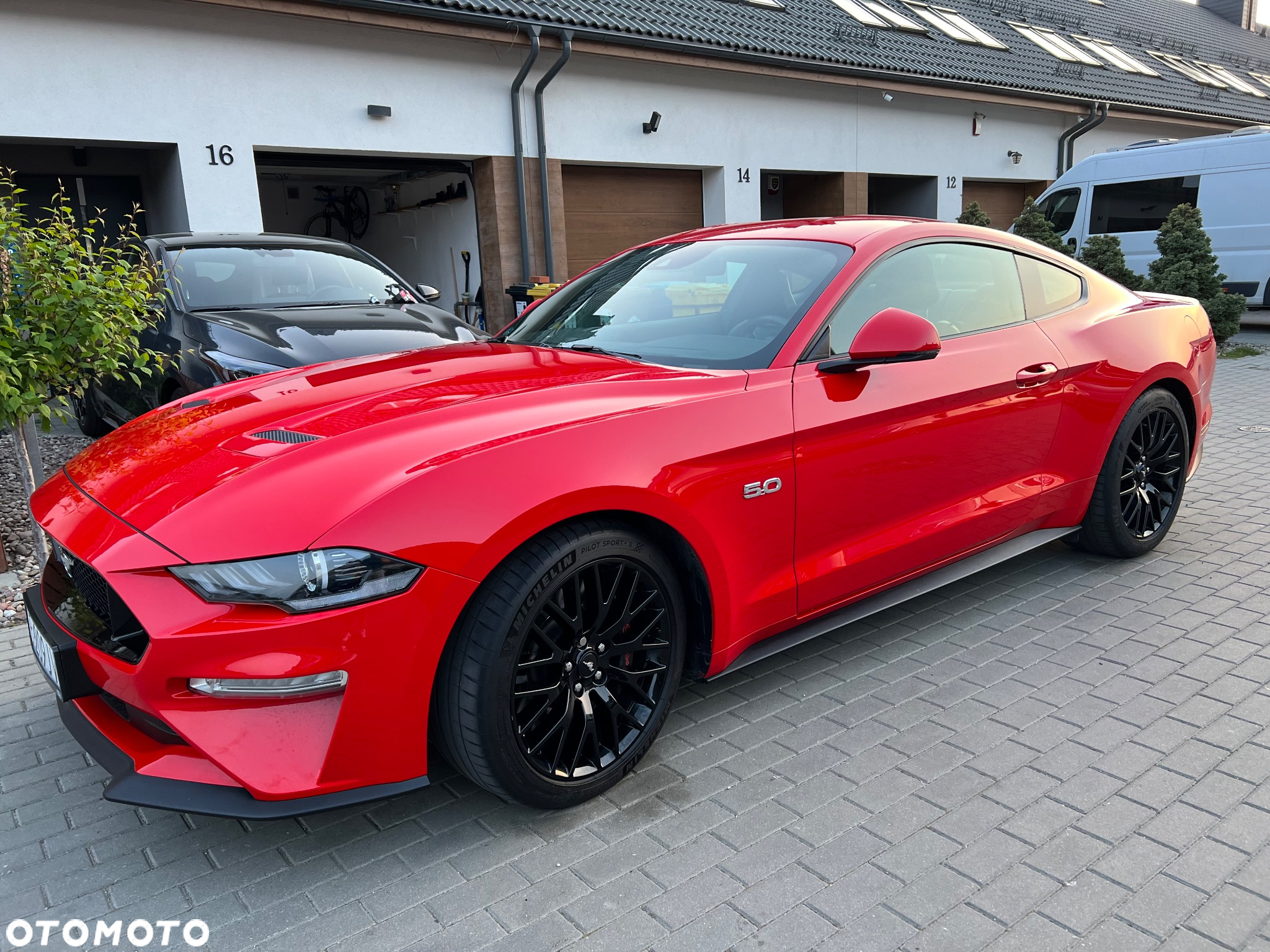 Ford Mustang 5.0 V8 GT - 4
