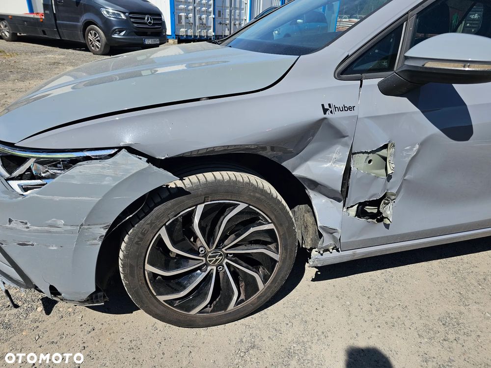 Volkswagen Golf - 9