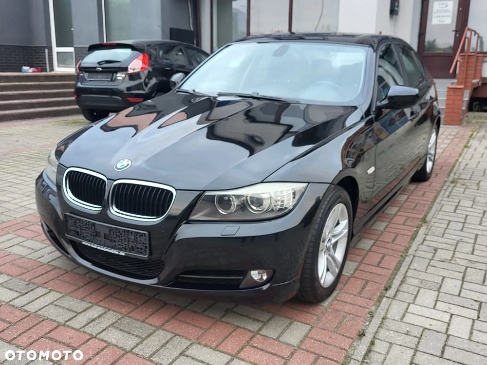 BMW Seria 3 318i Edition Sport - 4