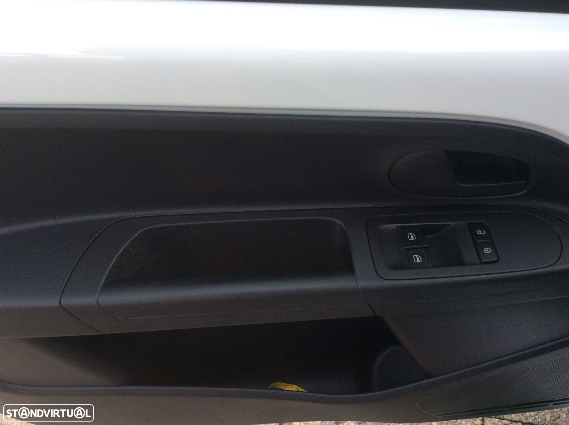VW Up! - 15
