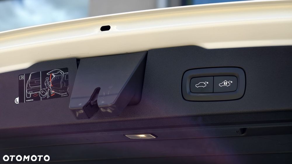 Volvo V60 T6 AWD Recharge Geartronic Inscription - 12