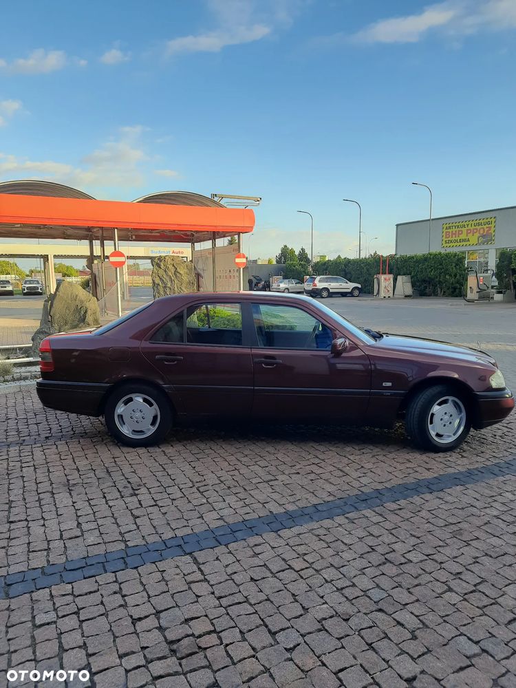 Mercedes-Benz Klasa C 200 Elegance - 6