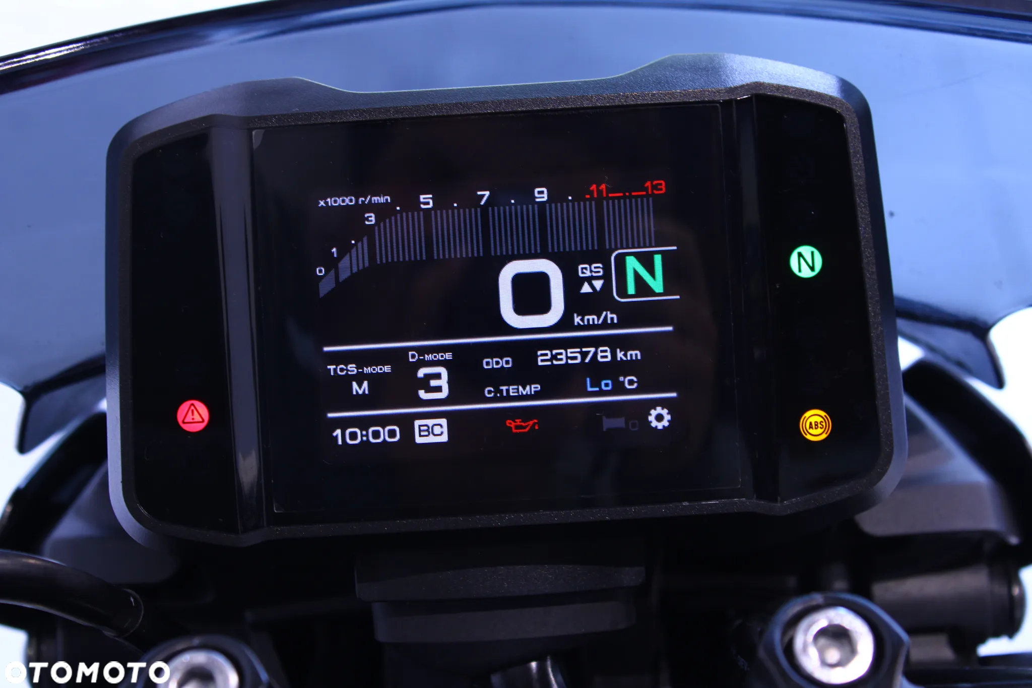 Yamaha MT - 8