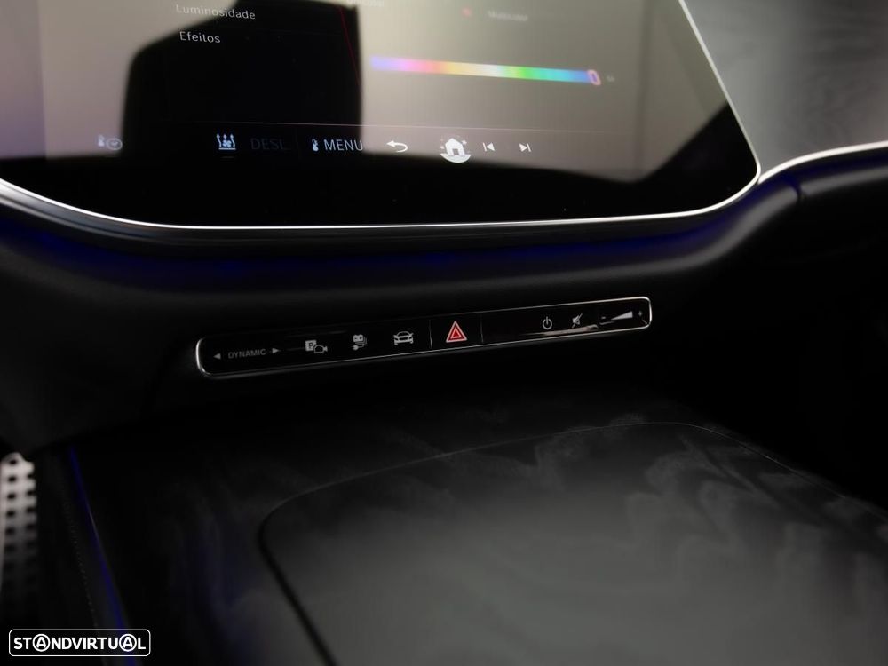 Mercedes-Benz E 300 de AMG Line - 26