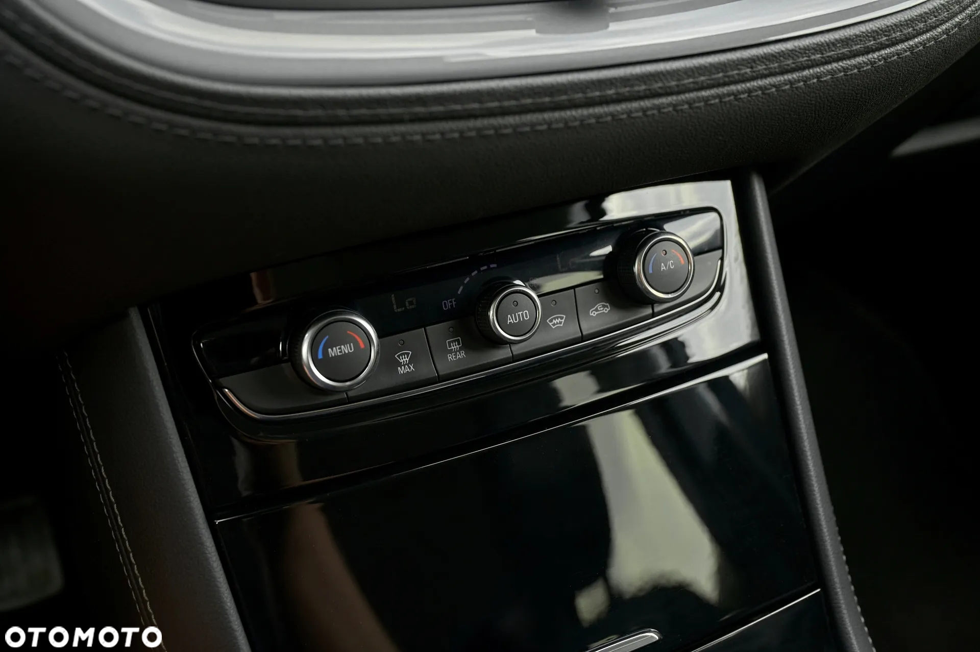 Opel Grandland X 1.2 T Innovation S&S - 35