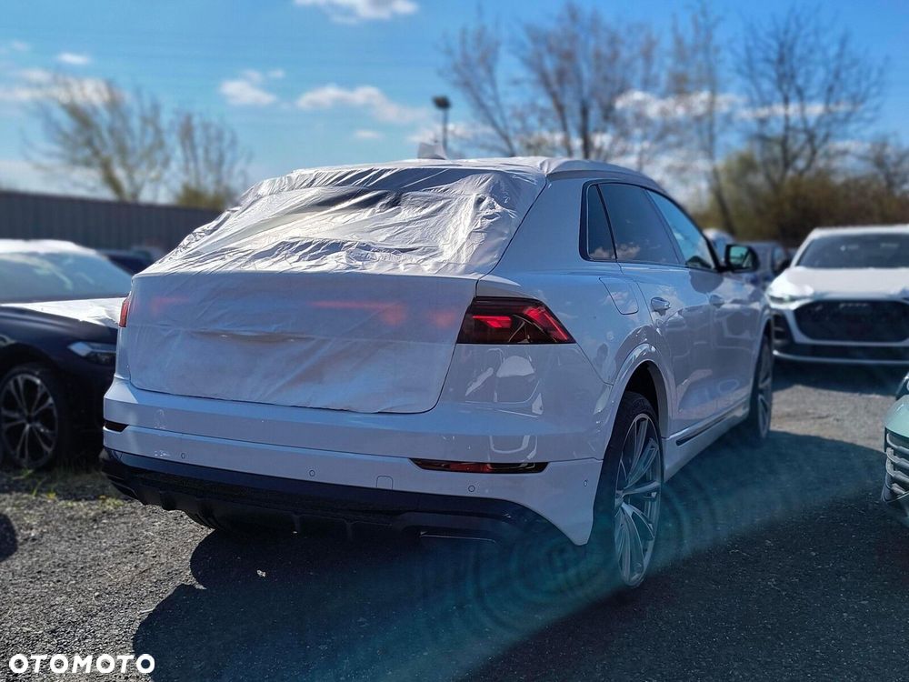 Audi Q8 - 4