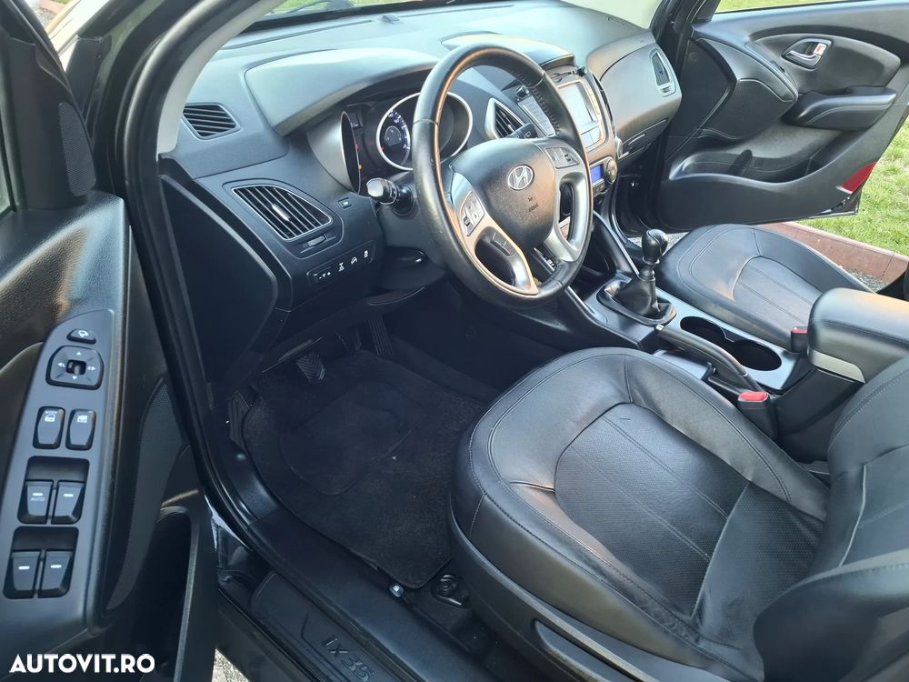 Hyundai ix35 2.0 CRDI 4WD Trend - 5