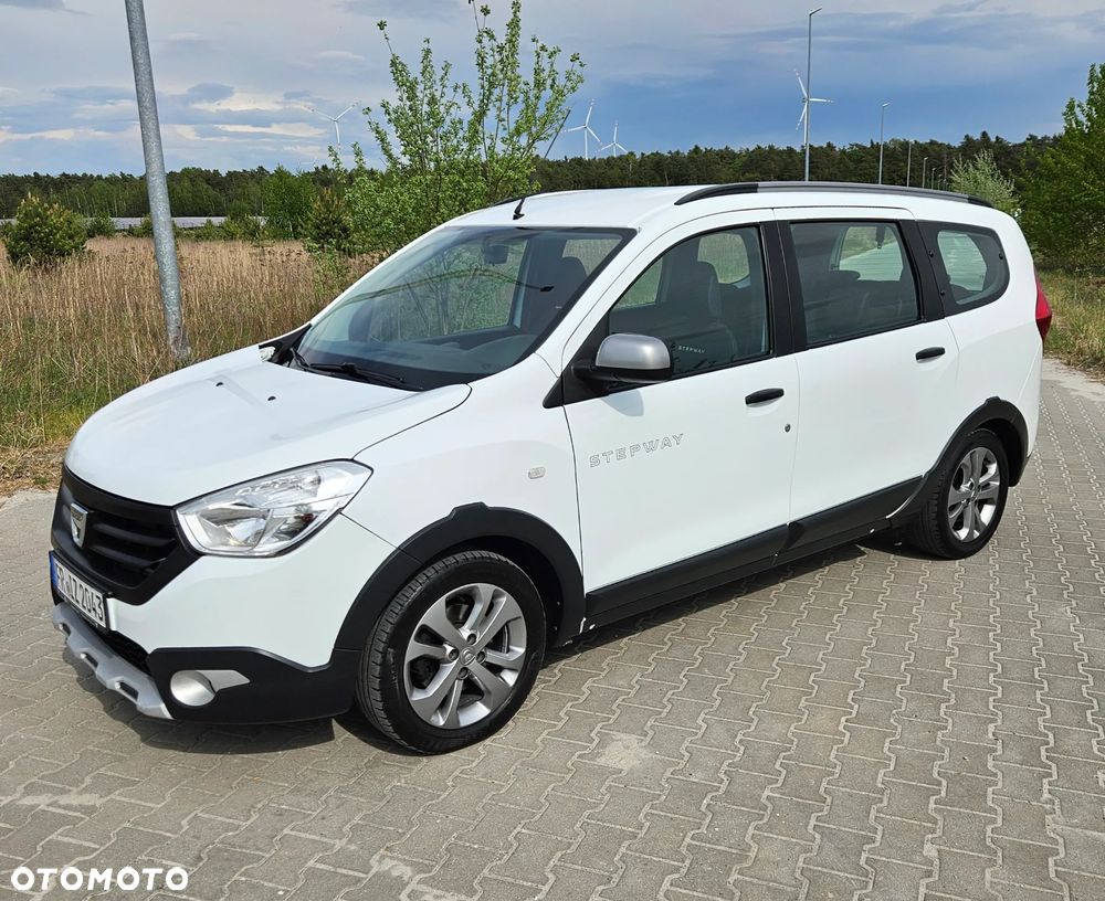Dacia Lodgy dCi 110 Stepway - 23