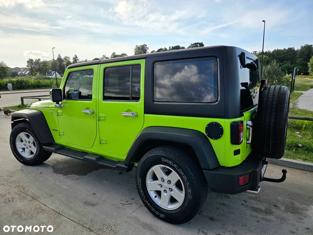Jeep Wrangler - 13