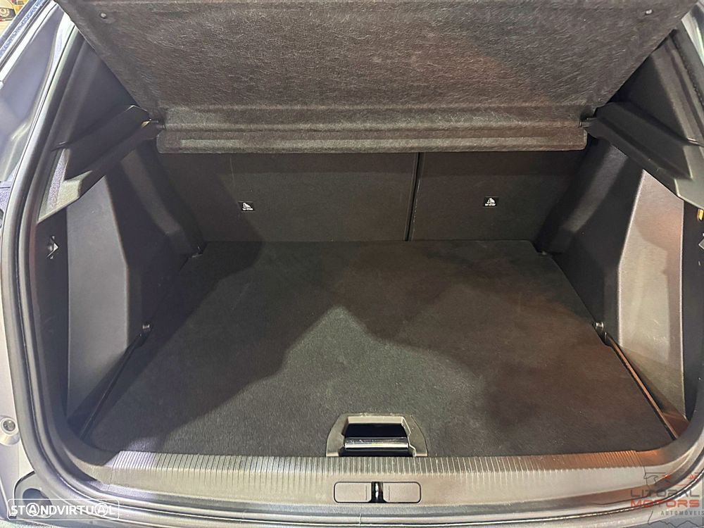 Peugeot 2008 1.2 PureTech GT Line - 10