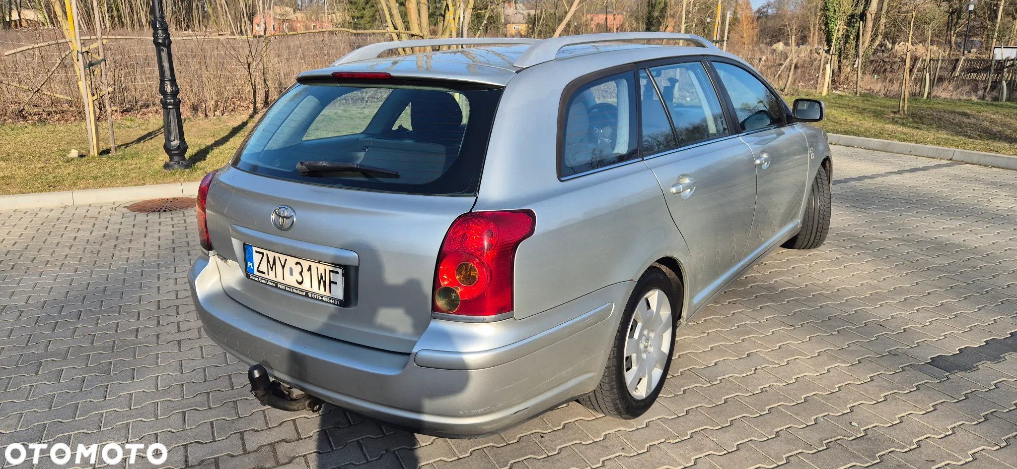 Toyota Avensis 2.0 D-4D Sol Plus - 6