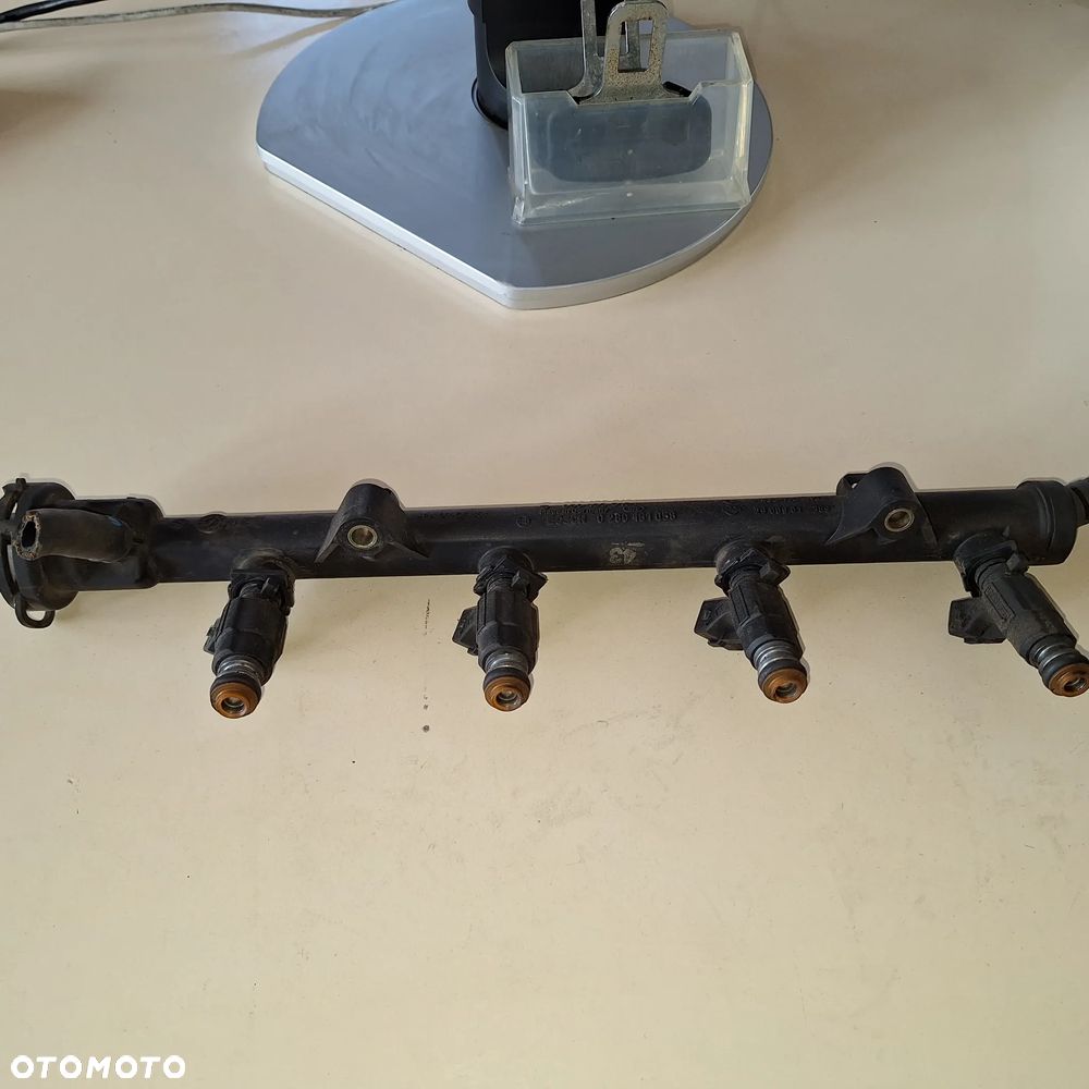 LISTWA WTRYSKOWA WV SEAT SKODA 1.0 1.4 0280151058