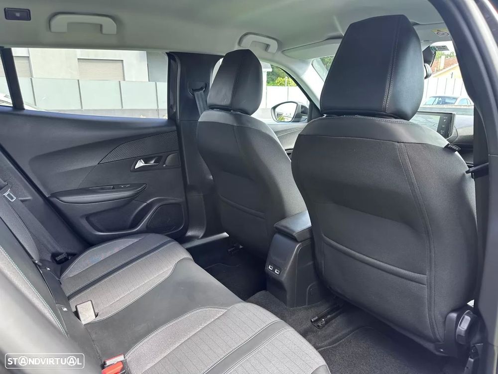 Peugeot 2008 PureTech 130 EAT8 Allure Pack - 47