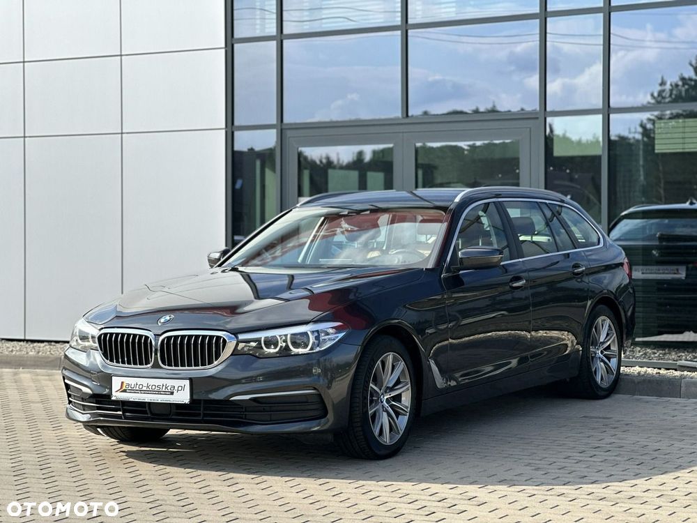 BMW Seria 5 520d xDrive - 4