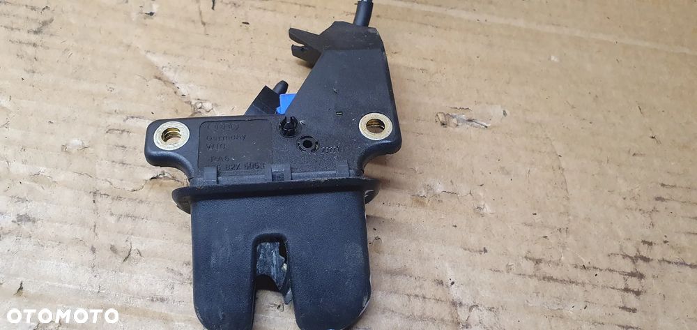 Zamek klapy bagażnika Audi A4 B6 Sedan 8E5827505B - 2