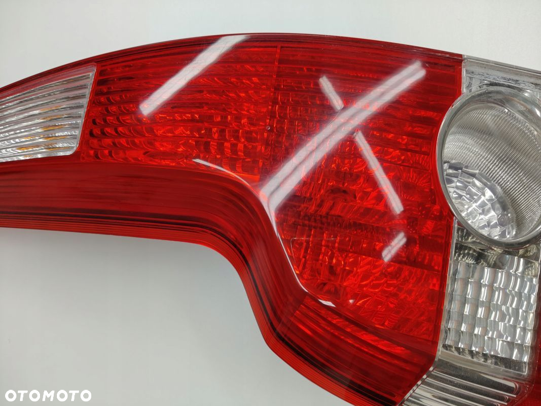 LAMPA LEWY TYŁ LEWA TYLNA VOLVO V50 KOMBI - 3