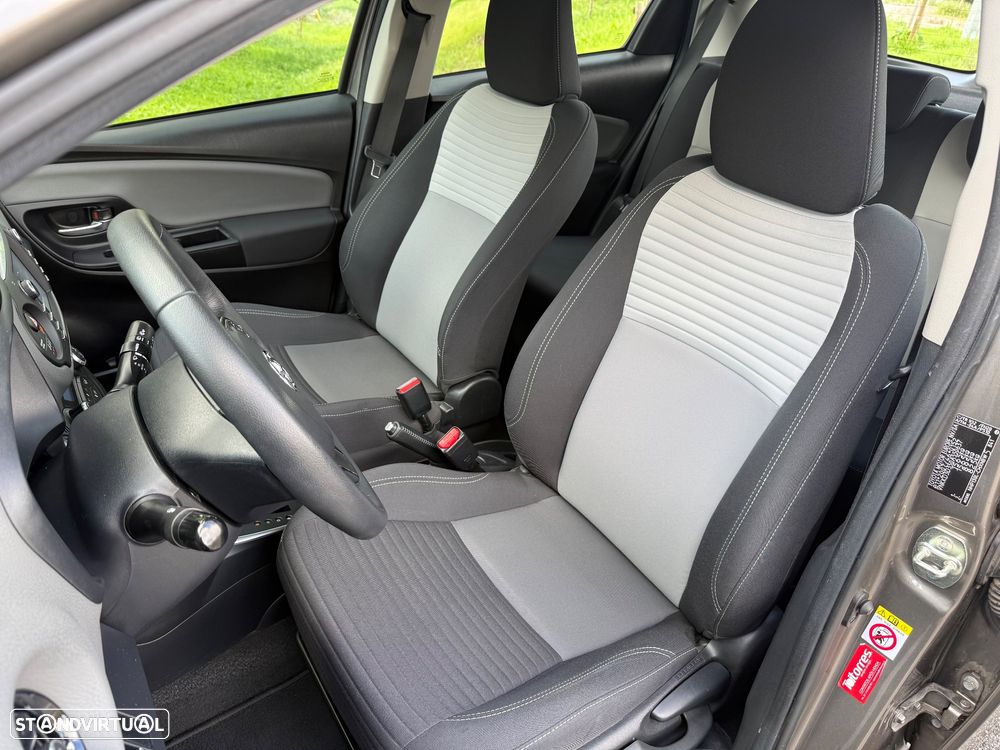 Toyota Yaris 1.5 HSD Comfort+P.Style - 14