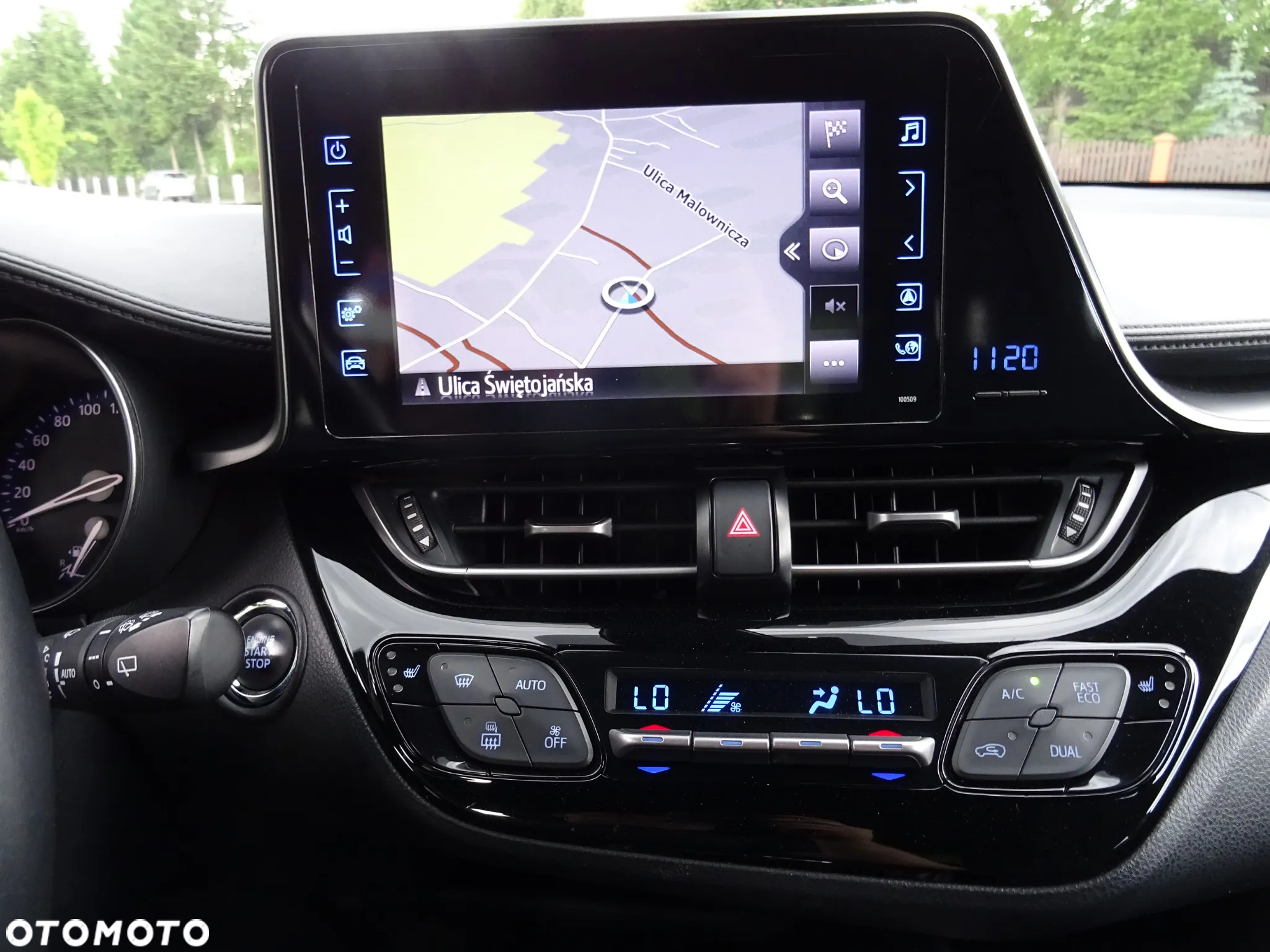 Toyota C-HR 1.2 T Premium - 17