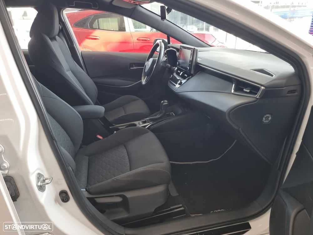 Toyota Corolla 1.8 Hybrid Comfort - 43