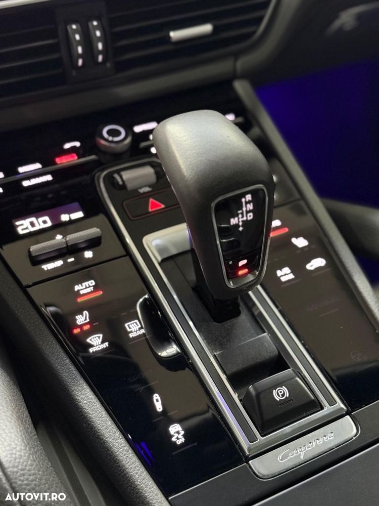 Porsche Cayenne Coupe Tiptronic S - 23