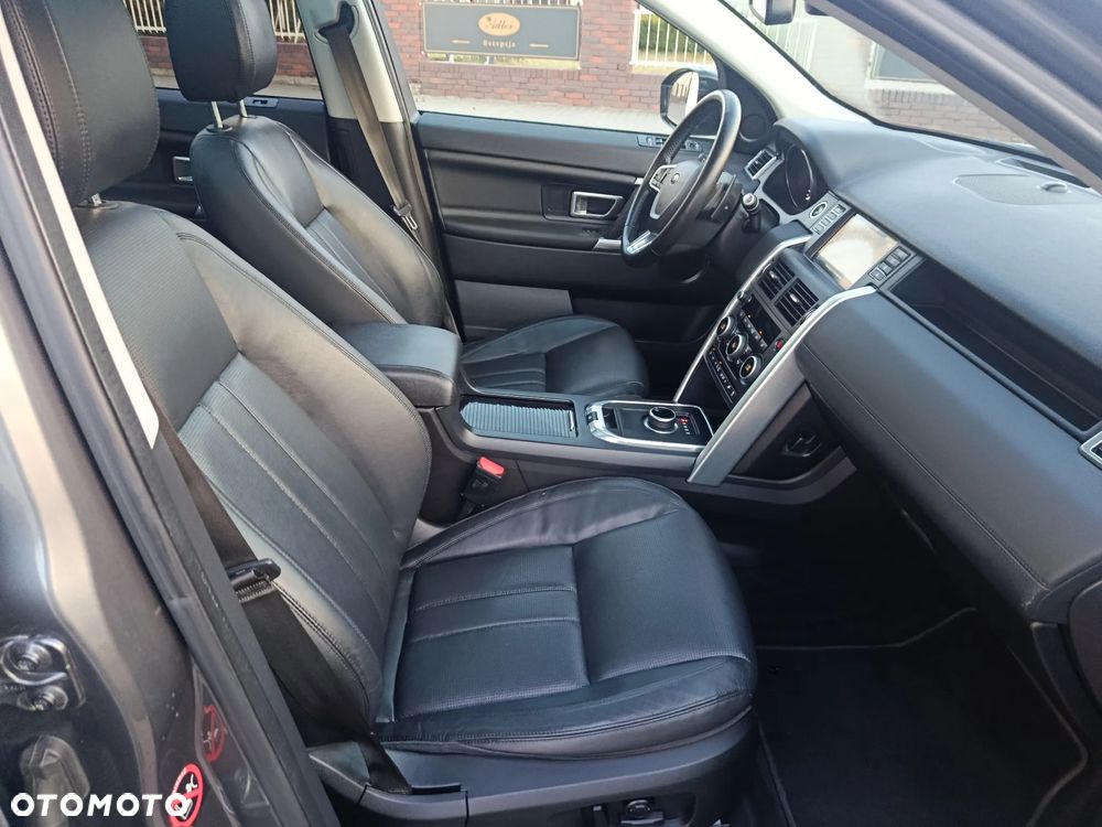 Land Rover Discovery Sport TD4 HSE Luxury - 30