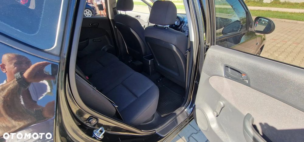 Hyundai i30 1.4 Base + EU5 - 14