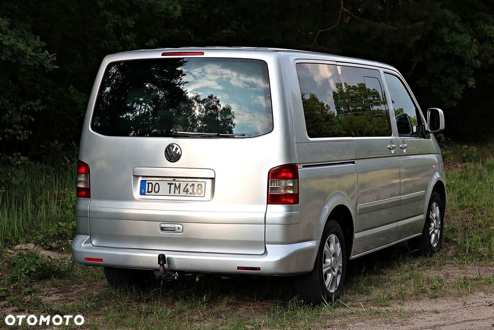 Volkswagen Multivan - 16
