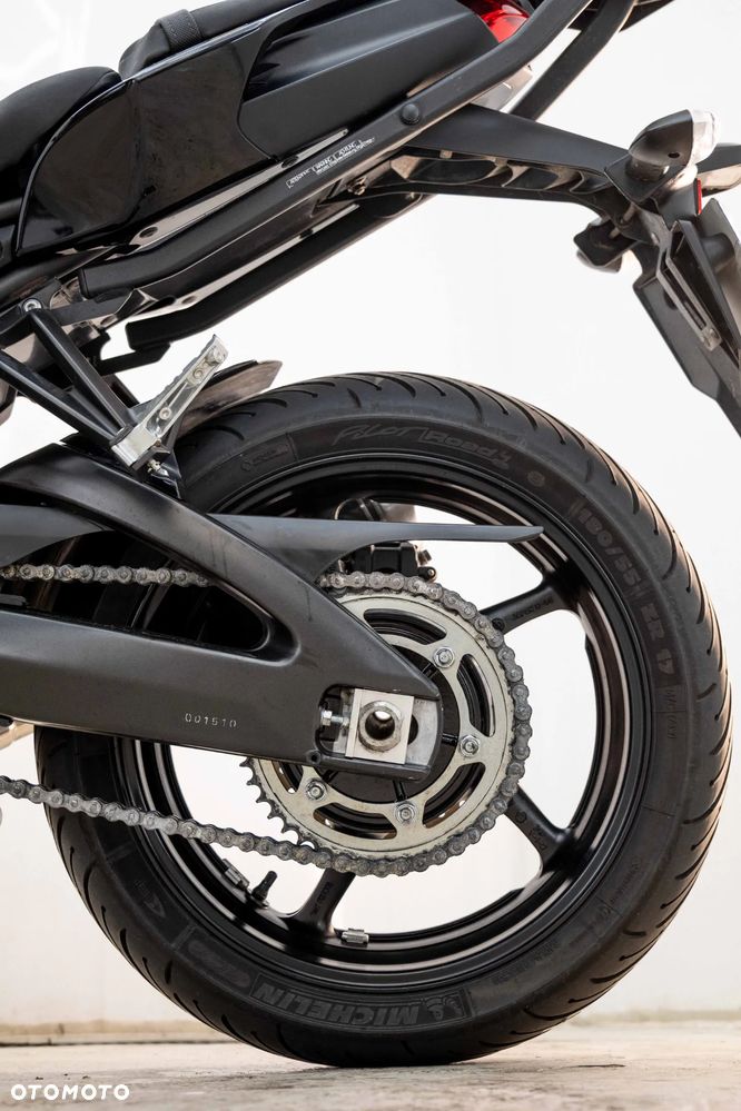 Yamaha FZ8 - 37