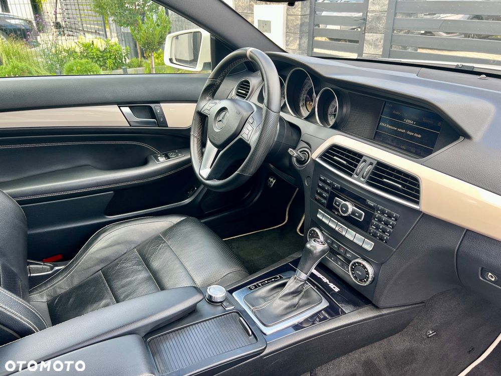 Mercedes-Benz Klasa C 250 7G-TRONIC Edition - 18