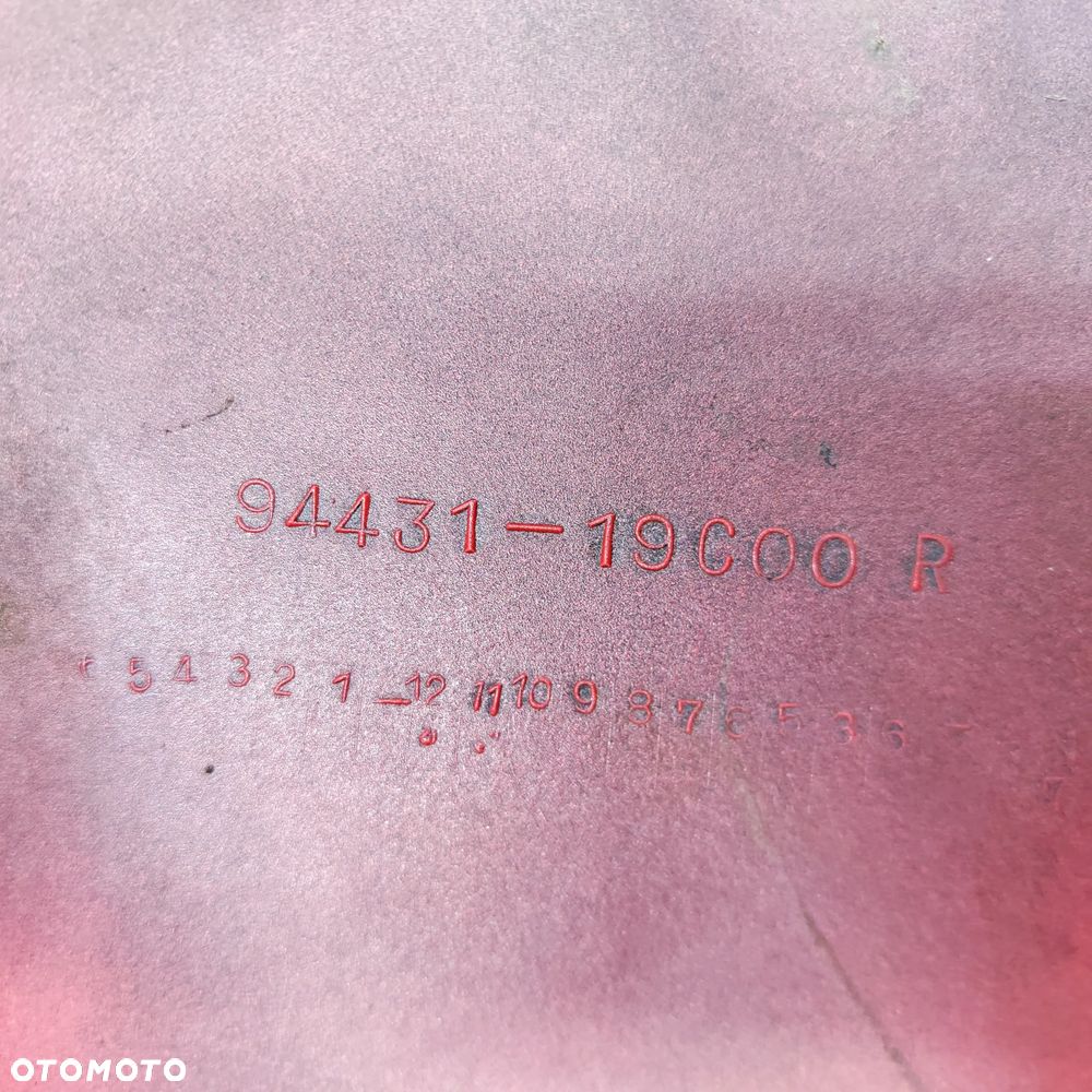 Owiewka, osłona prawa, bok, boczek prawy Suzuki GSX-F 600 750 GSXF 600 750 - 23