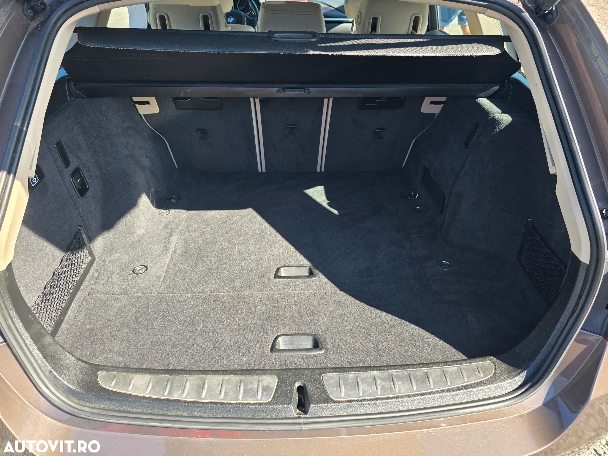 BMW Seria 3 318d Touring Aut. Modern Line - 24