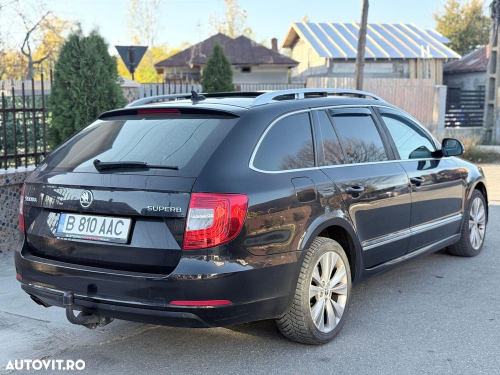 Skoda Superb 2.0 TDI DSG Ambition - 4