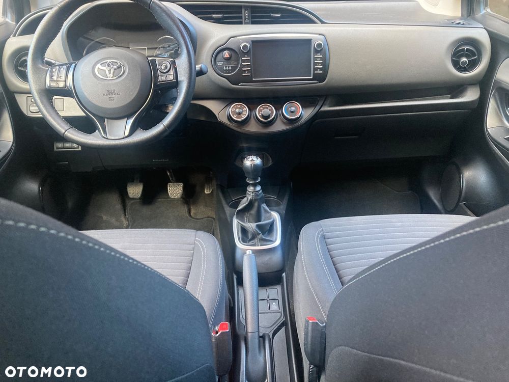 Toyota Yaris 1.5 Premium - 7