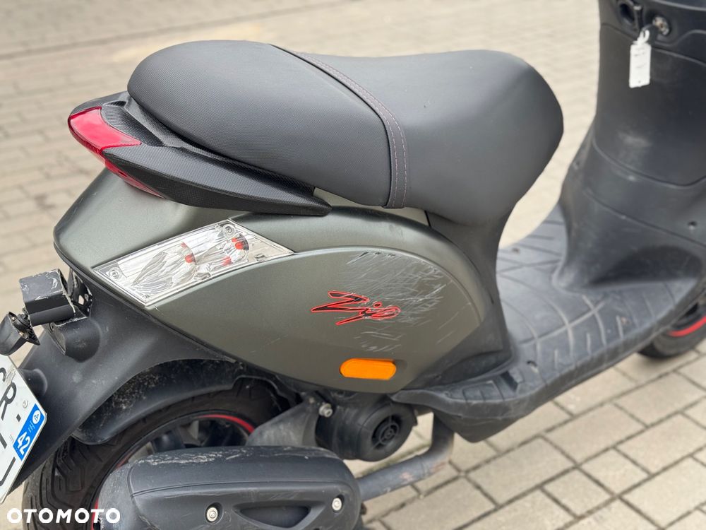 Piaggio ZIP - 8